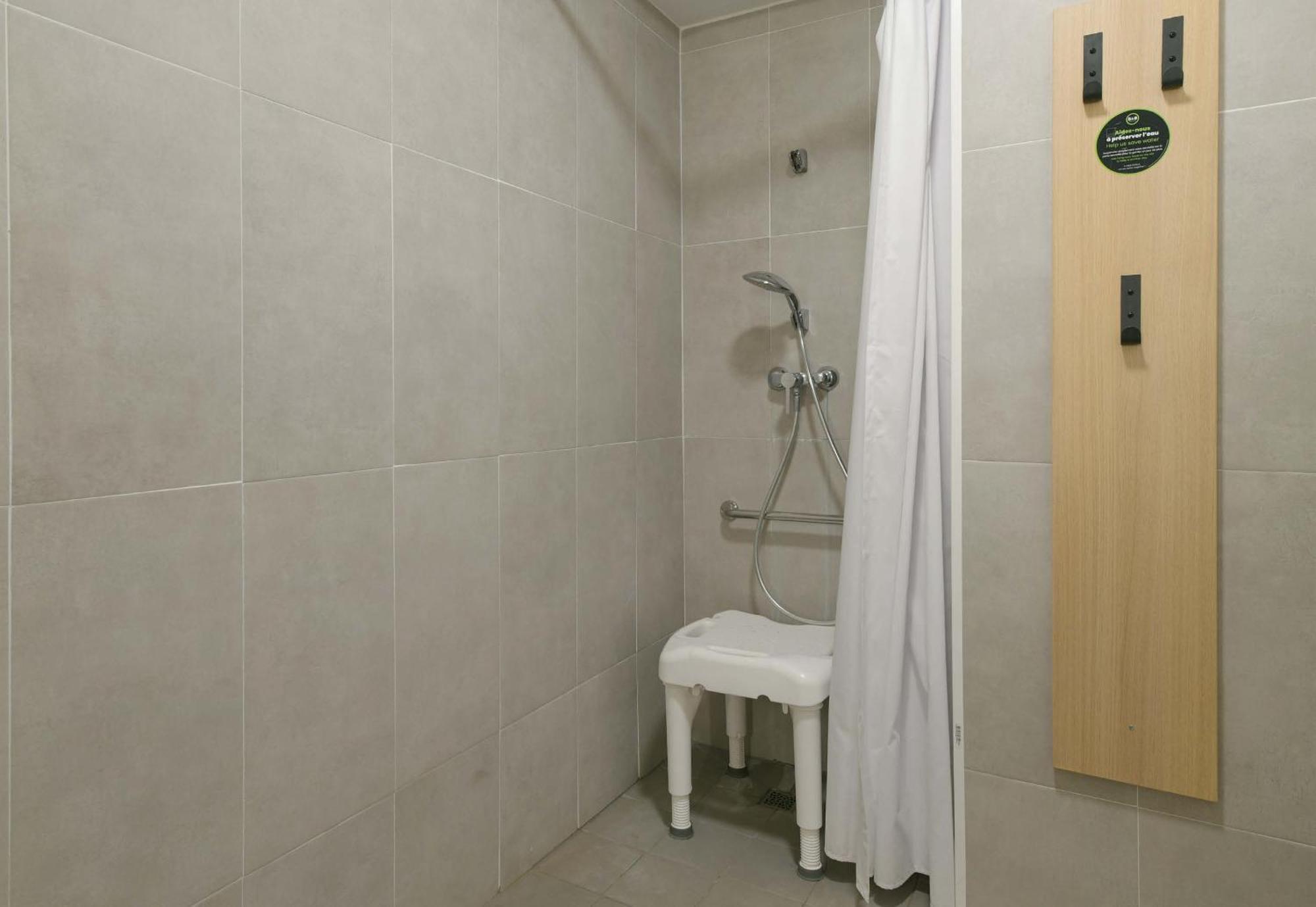 B&B Hotel Le Mans Nord 2 Saint-Saturnin  Eksteriør billede